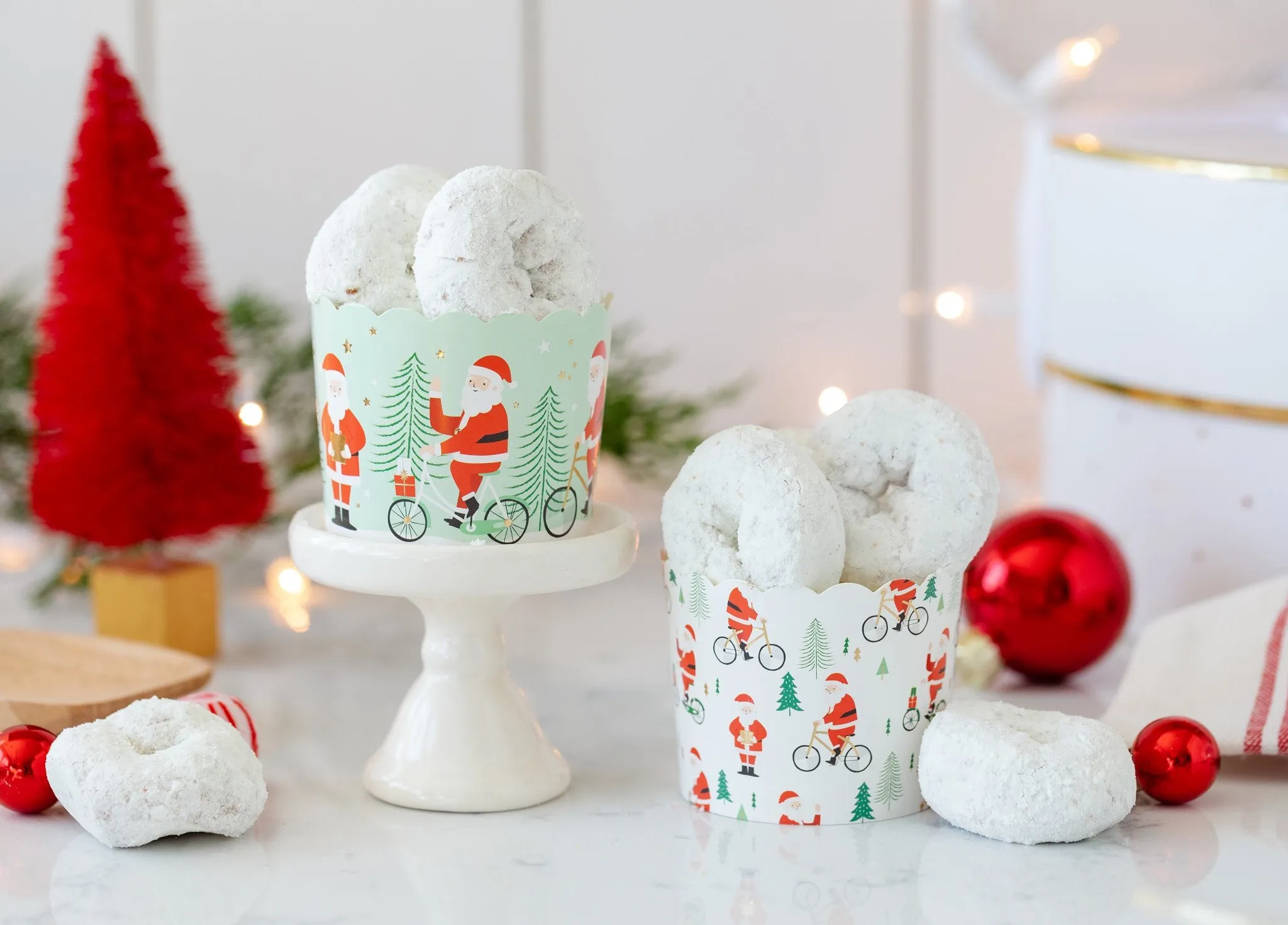 Biking Santa Food Cups (50 pcs)