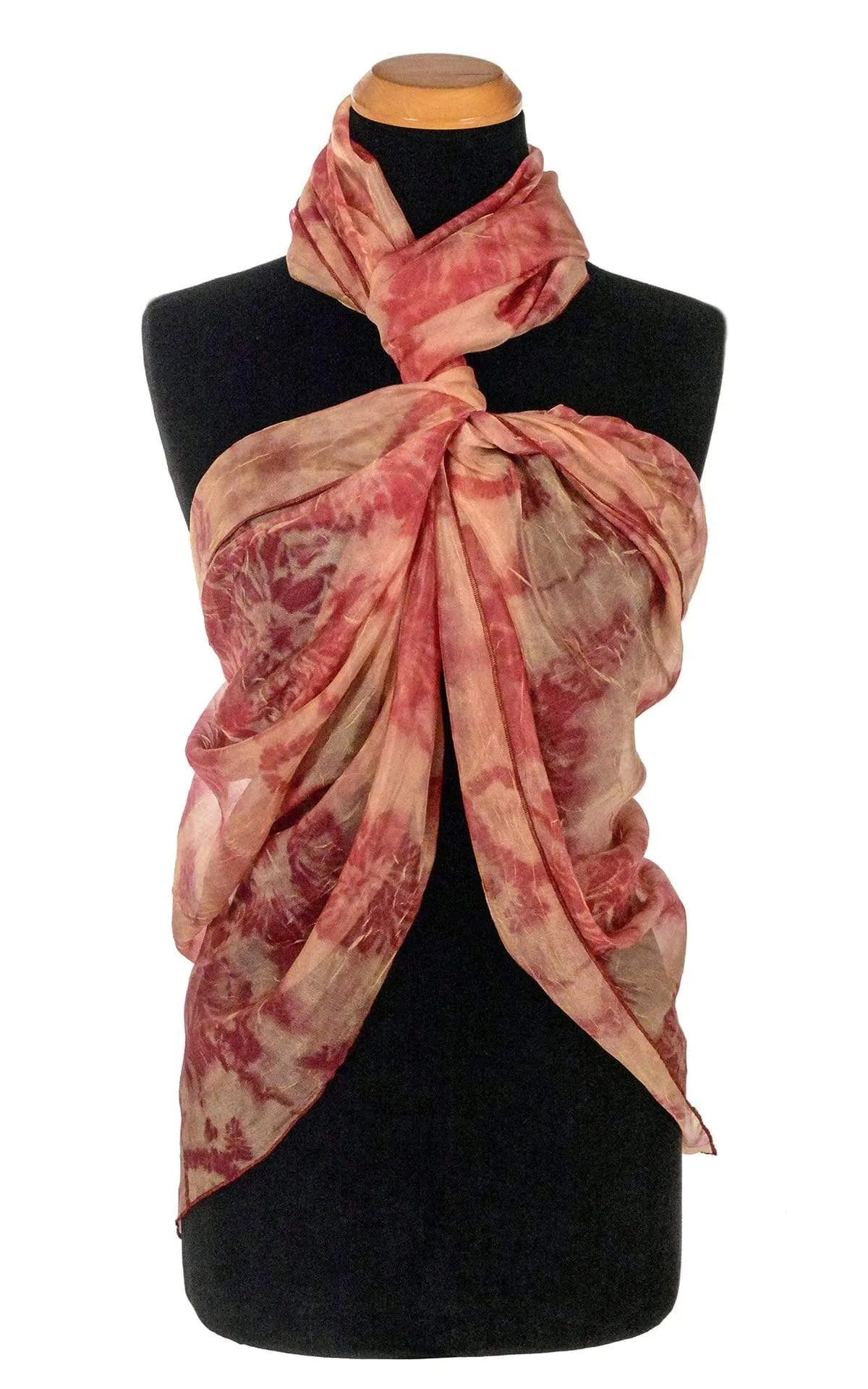 Coastal Garden Wrap - Coral