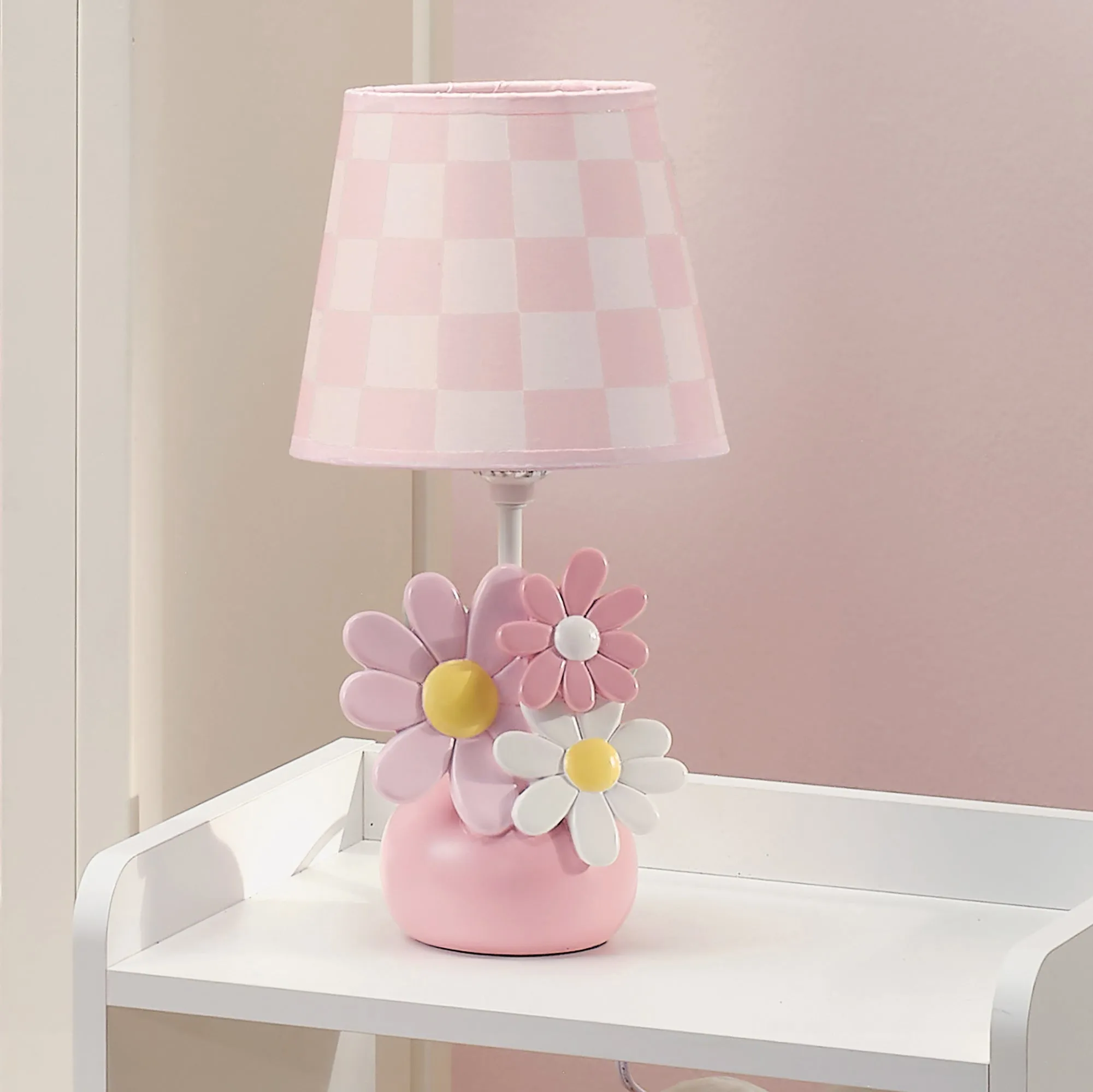 Daisy Dreams Lamp with Shade and Bulb