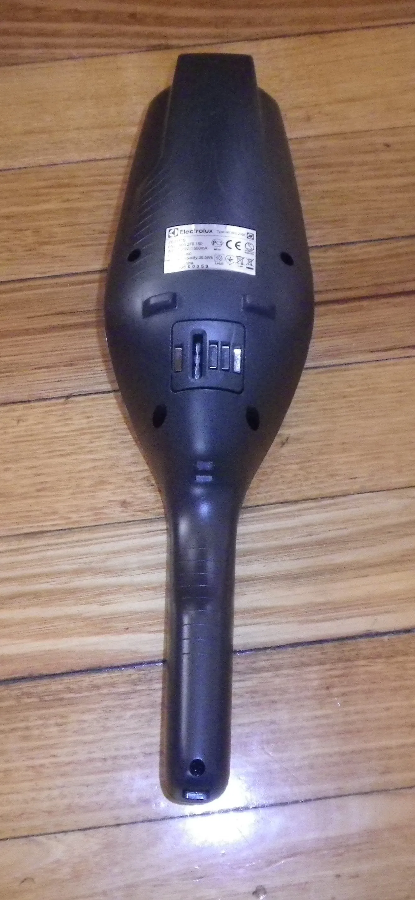 ErgoRapido ZB3111B 18Volt Lithium Handheld Vacuum Unit - Part # 988263066