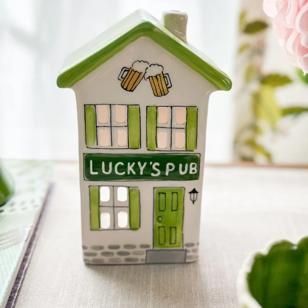 Lucky's Pub Short House Village Lantern