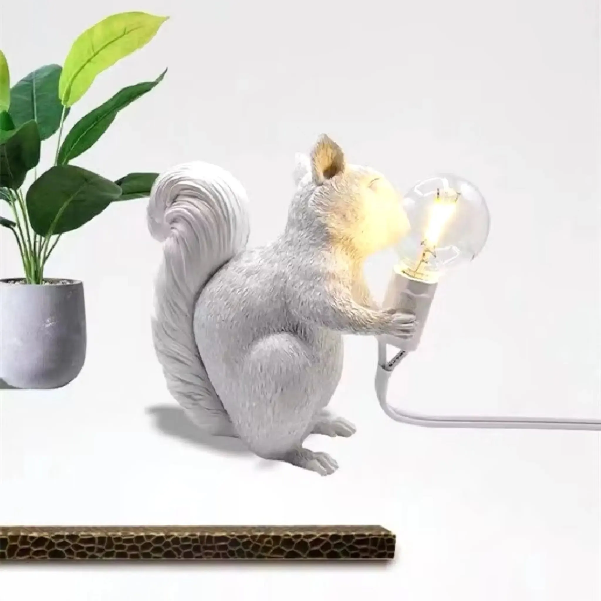 Squirrel Night Light | Resin LED Table Lamp for Bedroom & Living Room