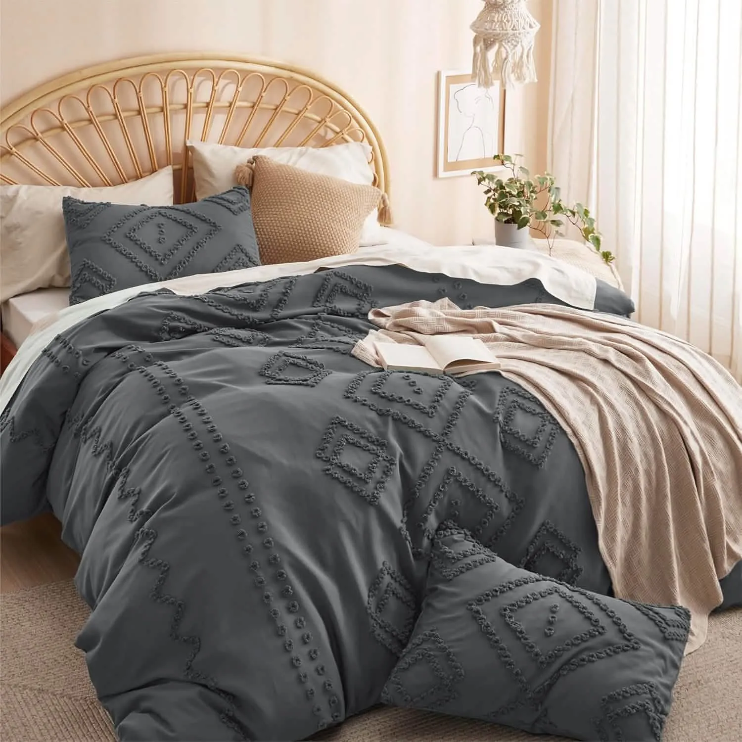 Tufted Embroidery Duvet Cover Set