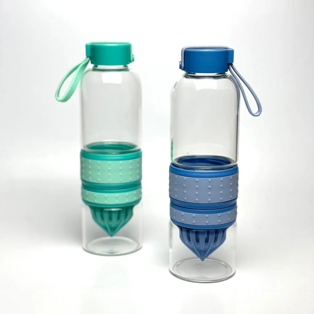 Water Bottle With Citrus Squeezer